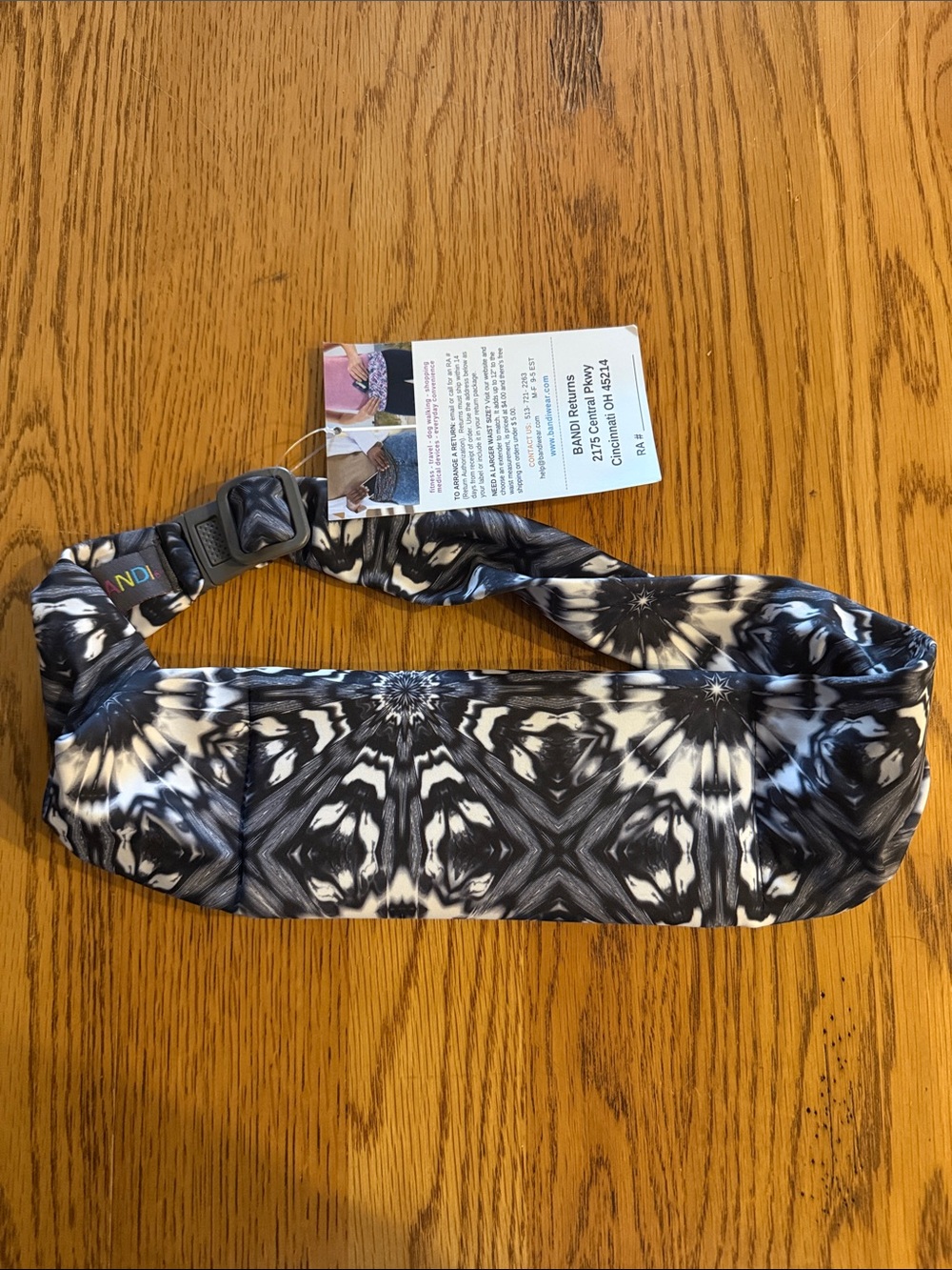 Black & White Patterned Key and Card Holder by nDINI
